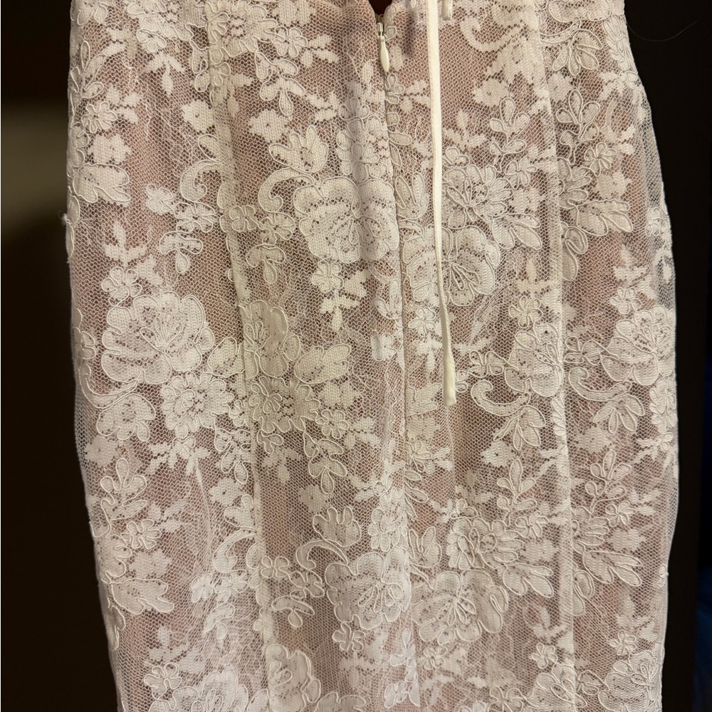 V. Chapman Betty Dress in White Chantilly Lace - Size 6 - Picture 7 of 8